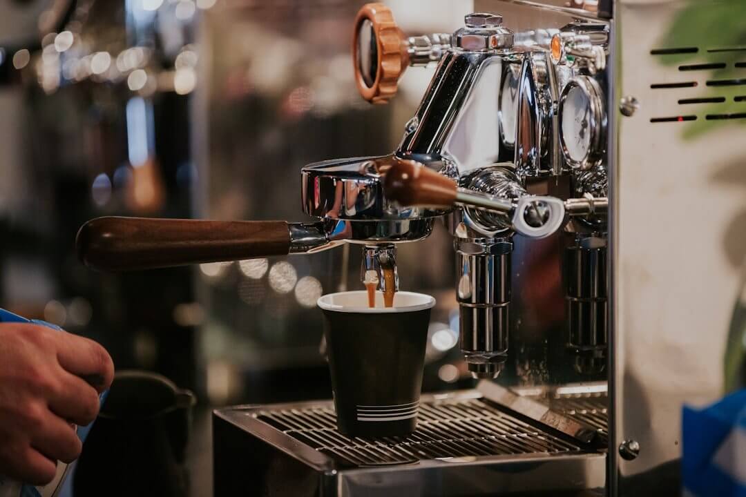 The Evolution of Coffee Machines: From Classic to High-Tech - AmenClub