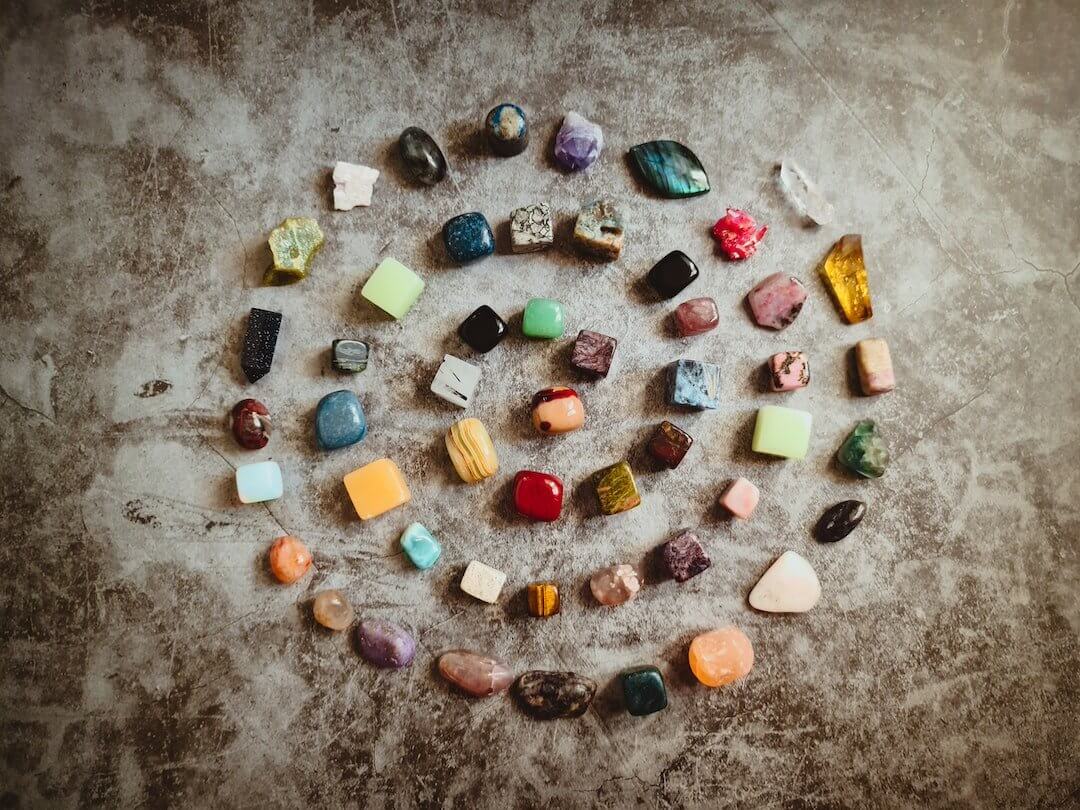 The Gemstone Chronicles: Unveiling the Science Behind Sparkling Beauties - AmenClub