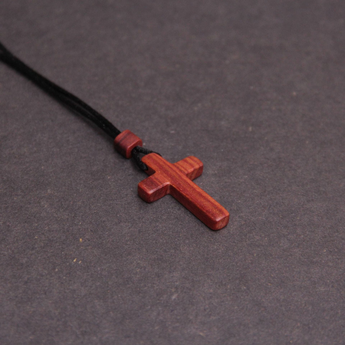 Sandalwood Cross Necklace - Shopuz