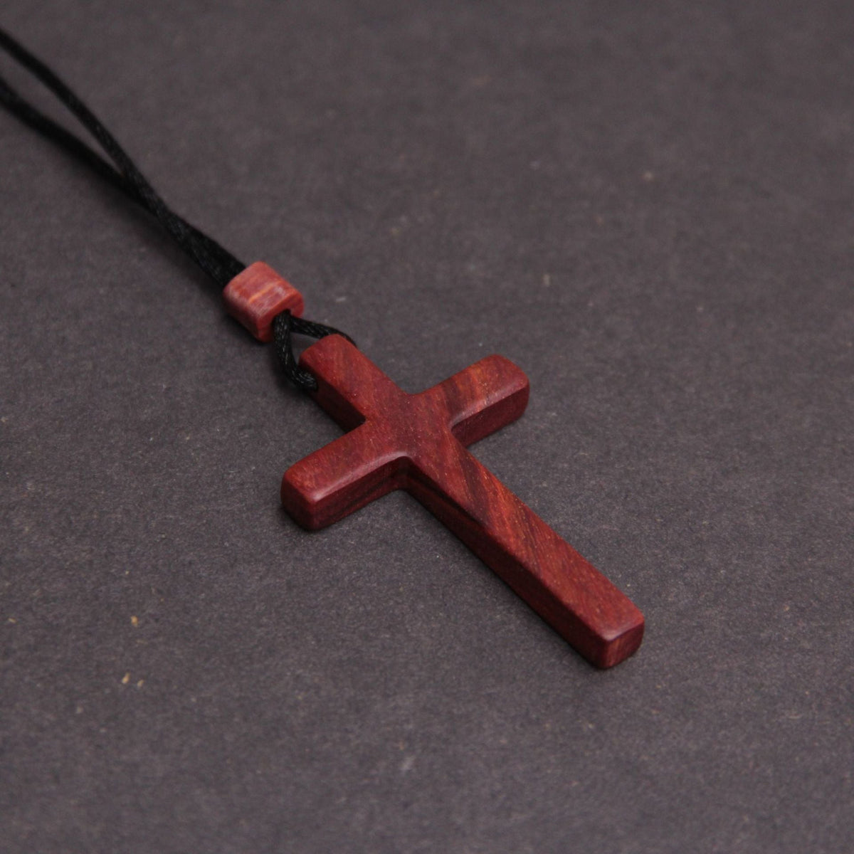 Sandalwood Cross Necklace - Shopuz