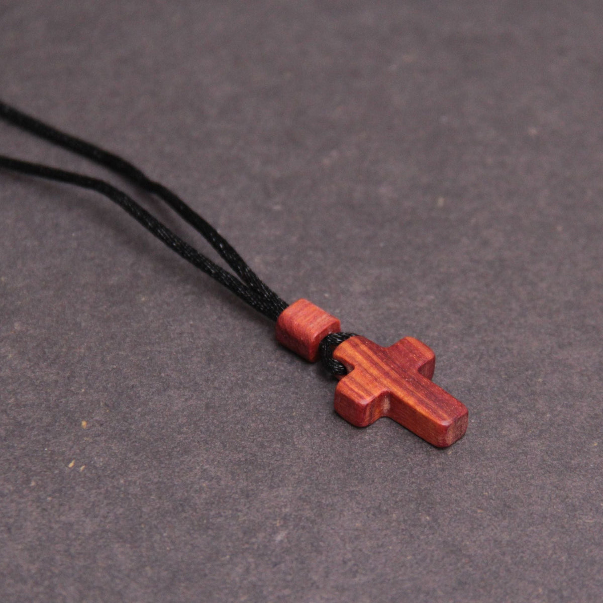 Sandalwood Cross Necklace - Shopuz