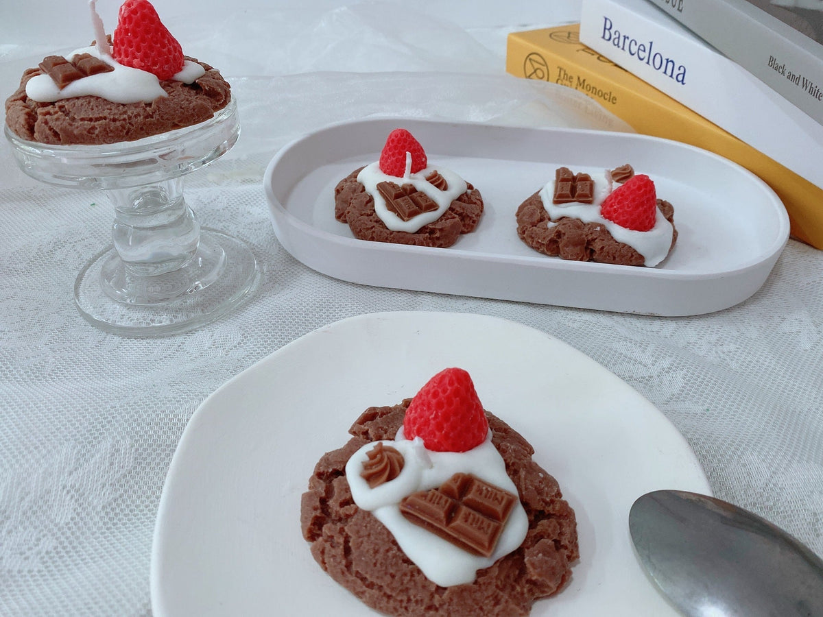 Strawberry Cookie Candle - Shopuz