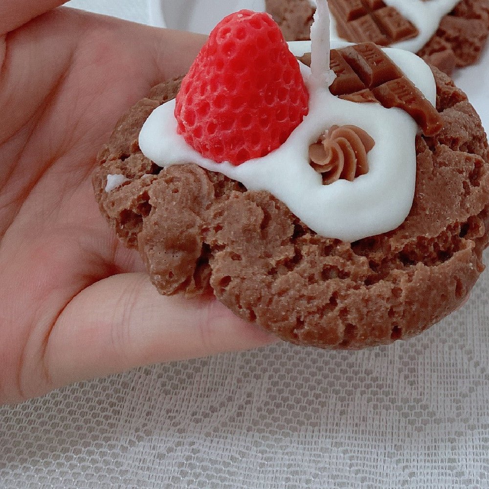 Strawberry Cookie Candle - Shopuz